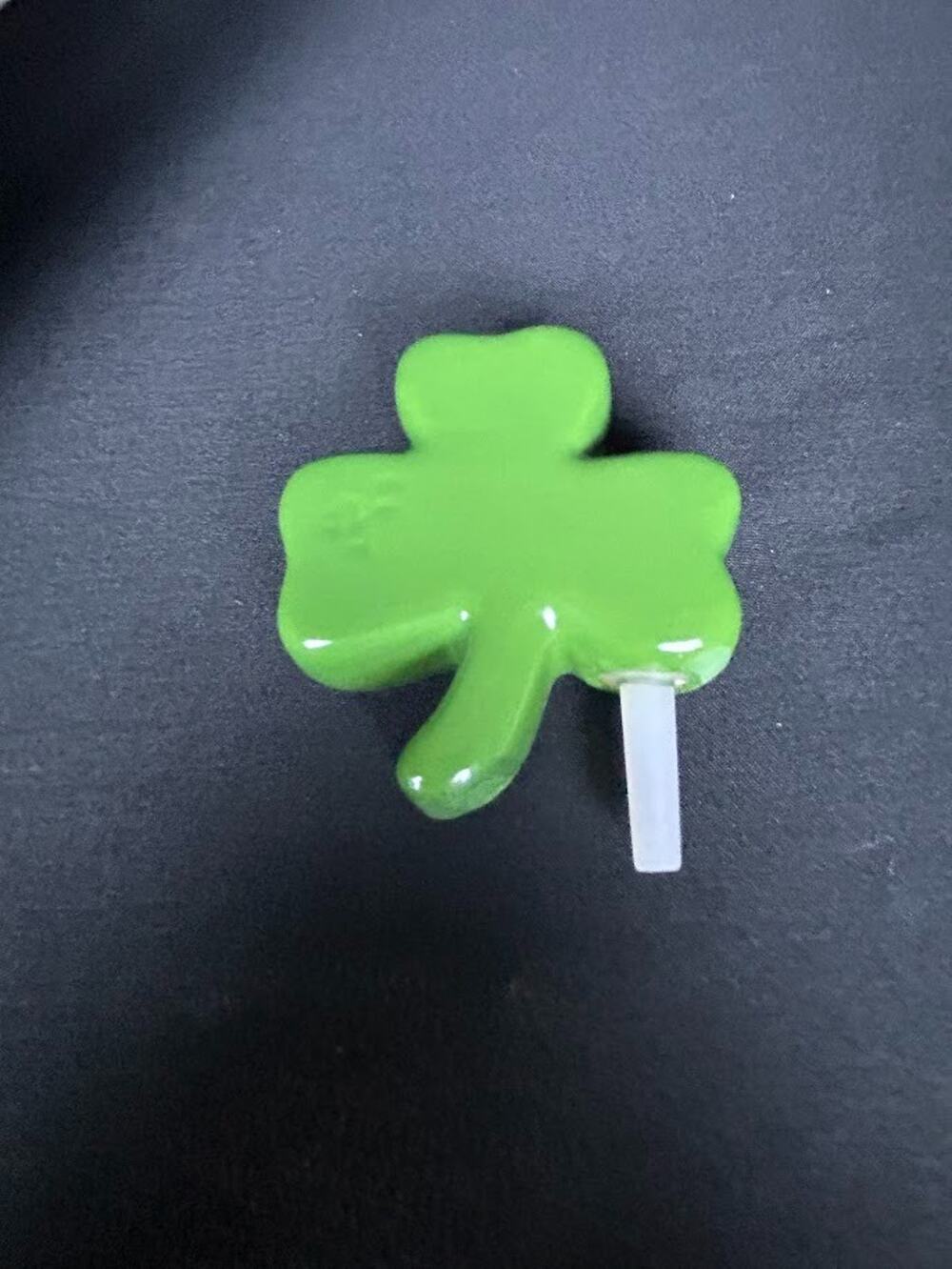 Nora Fleming Irish at Heart A28 Green Shamrock Clover Mini Gently Used
